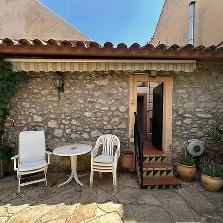 Con Jardin, Bbq Y Chimenea Сasa de vacaciones